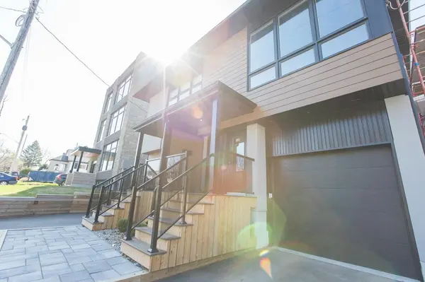 546 Guy ST, Overbrook - Castleheights And Area, ON K1K 1B9