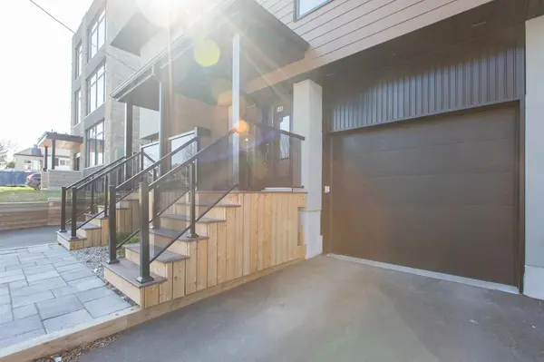 546 Guy ST, Overbrook - Castleheights And Area, ON K1K 1B9