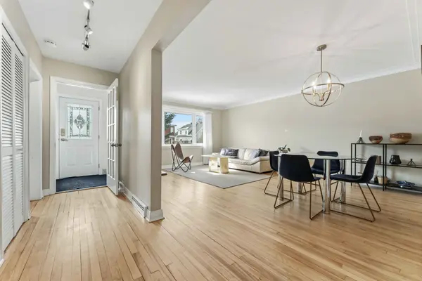 1047 Richard AVE, Billings Bridge - Riverside Park And Area, ON K1H 8C3