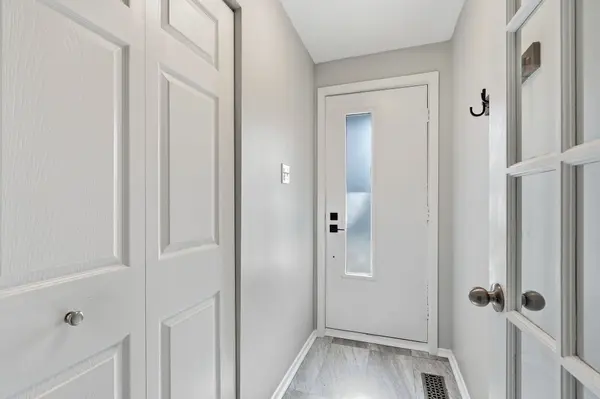 45 Tedwyn DR, Barrhaven, ON K2J 1P9