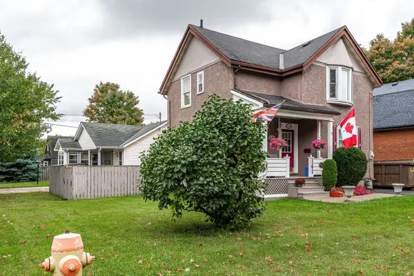 141 Perth ST, Stratford, ON N5A 3Y1