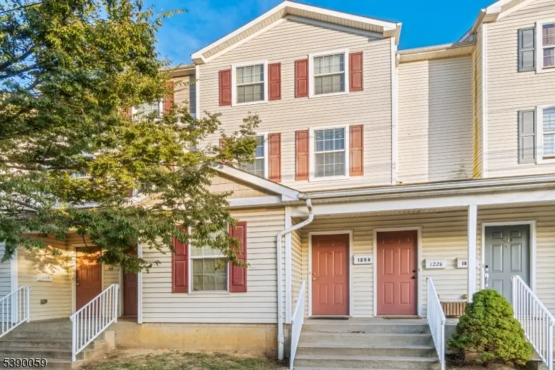 122A Remsen Ave #A, New Brunswick City, NJ 08901