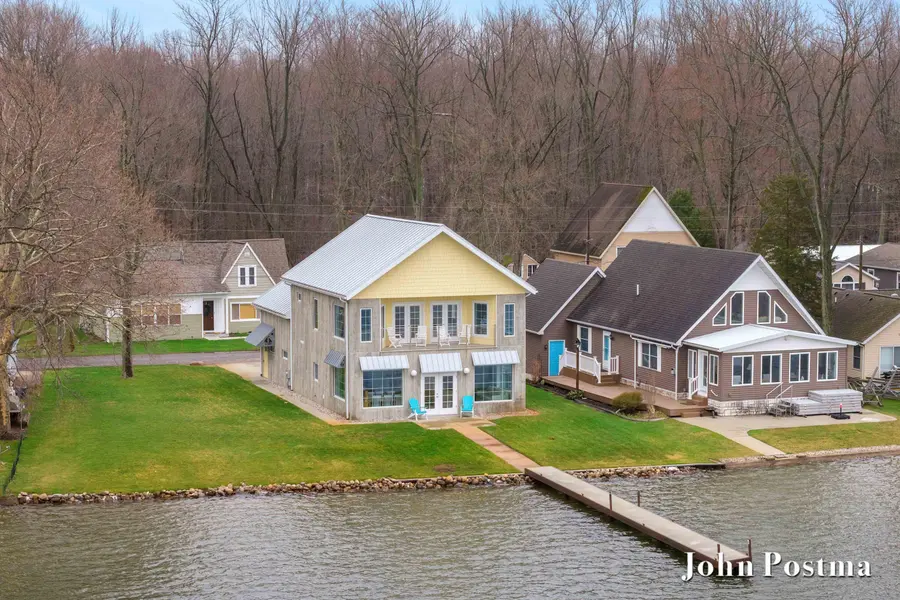 2138 Parker DR, Yankee Springs Twp, MI 49348