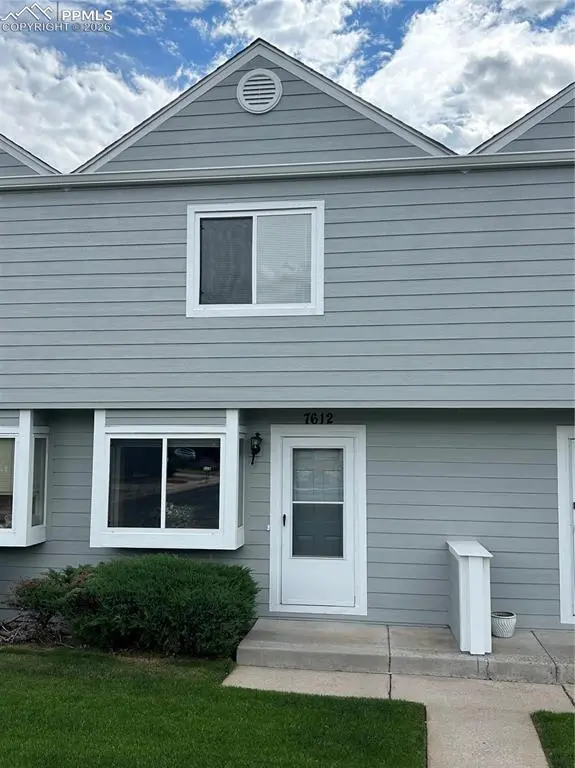 7612 Clover Hill DR, Colorado Springs, CO 80920