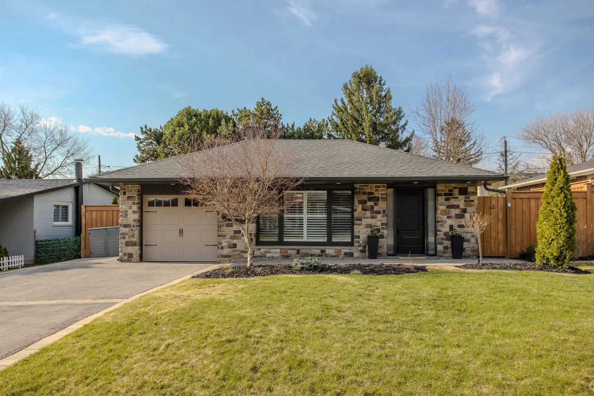 1375 Langdale CRES, Oakville, ON L6H 2K7