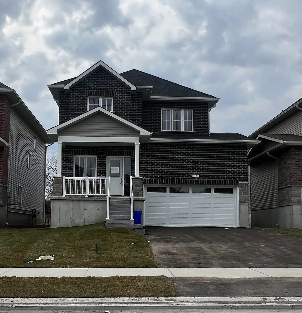 9 Bradden CRES, Belleville, ON K8N 0T8