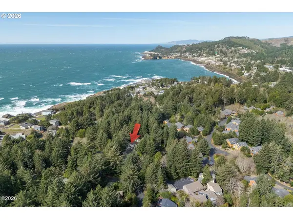 1268 SW MEADOW LN, Depoe Bay, OR 97341