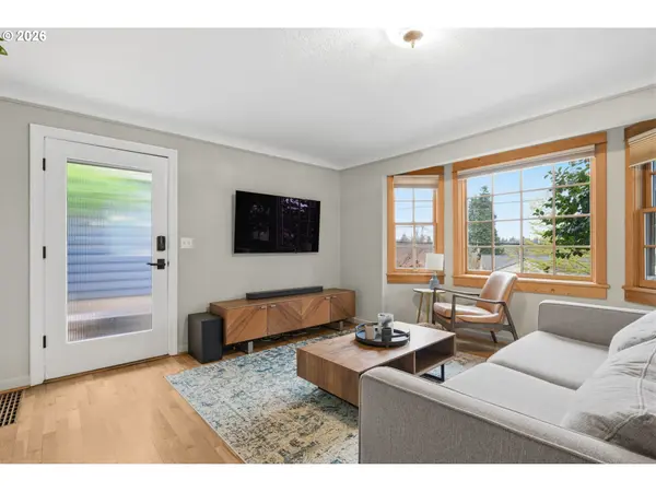 1841 FAIRMOUNT BLVD, Eugene, OR 97403