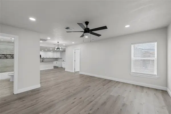 3530 Bluebird Street, Bellmead, TX 76705