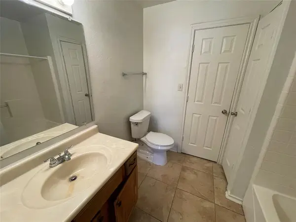 2520 Kirkley Street, Dallas, TX 75241