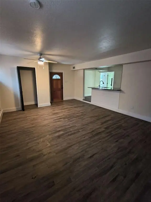 140 Doe Run Road, Gun Barrel City, TX 75156