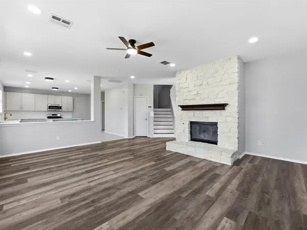 137 Heritage Drive, Crowley, TX 76036