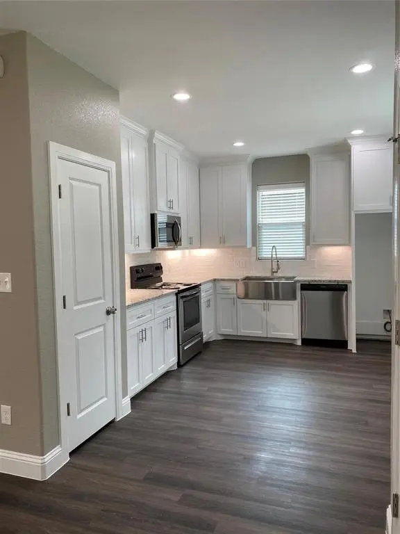 422 W Coffin Street, Denison, TX 75020