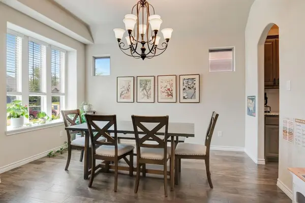 324 Sugar Creek Lane, Saginaw, TX 76131