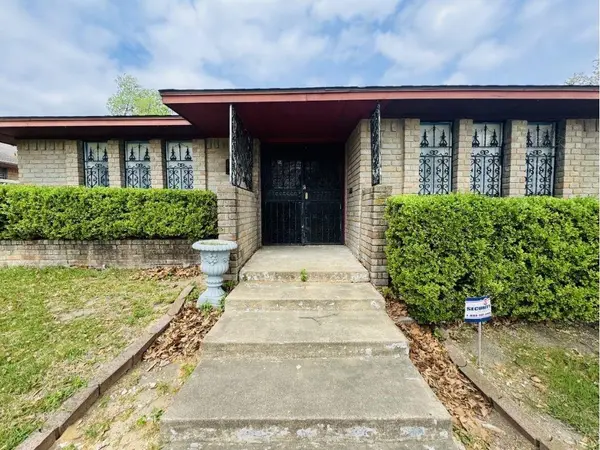 2047 Argyle Avenue, Dallas, TX 75203