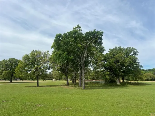 1376 County Road 1123, Cumby, TX 75433