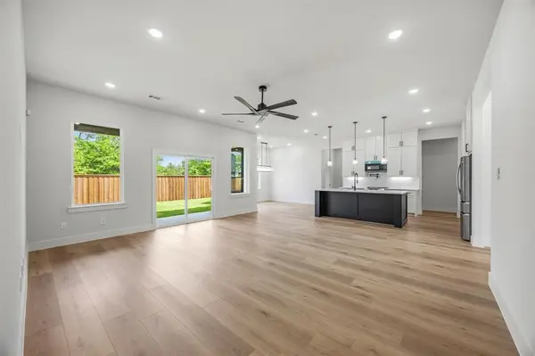 512 Waikiki Trail, Tool, TX 75143