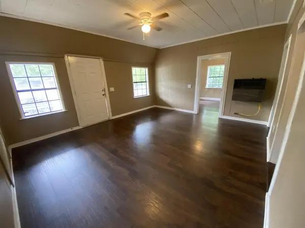 625 York Street #B, Athens, TX 75751