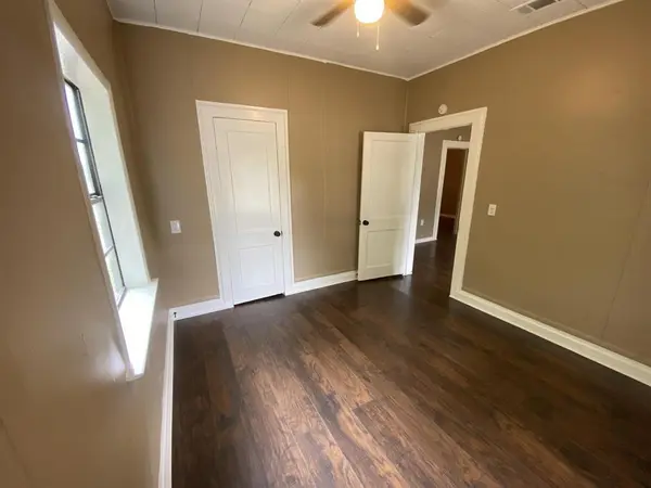 625 York Street #B, Athens, TX 75751