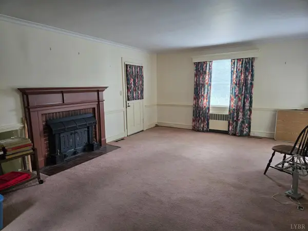 204 Fayette ST, Farmville, VA 23901