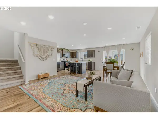 2324 KILLIAN SPRING DR, Woodburn, OR 97071