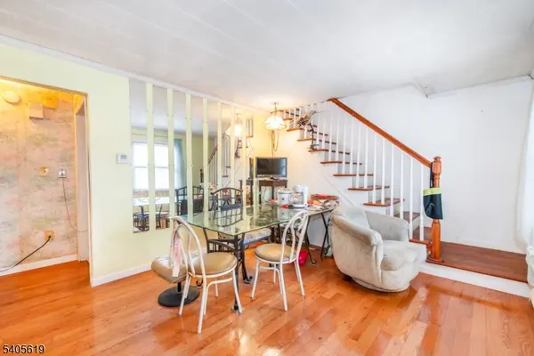 257 Floral Ln, Saddle Brook Twp., NJ 07663