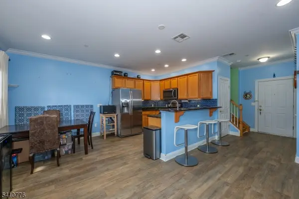 604 Avenue A #104, Bayonne City, NJ 07002