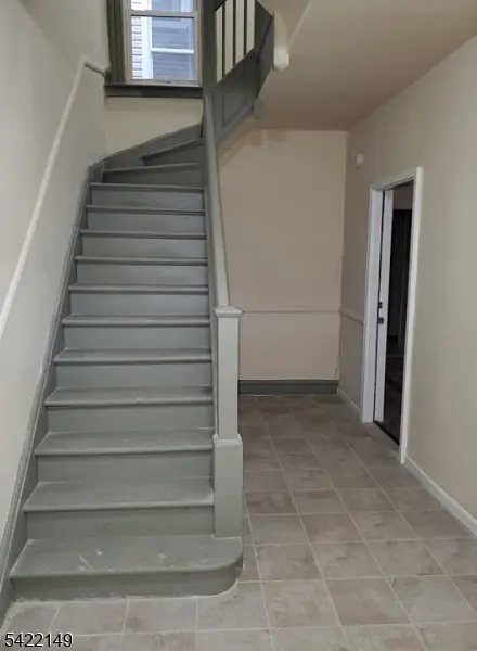 418 Woodside Ave #1, Newark City, NJ 07104