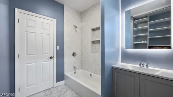 19 Newfield st., East Orange City, NJ 07017