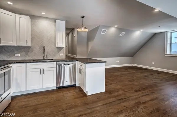 1934 Long HIll Rd #3, Long Hill Twp., NJ 07946