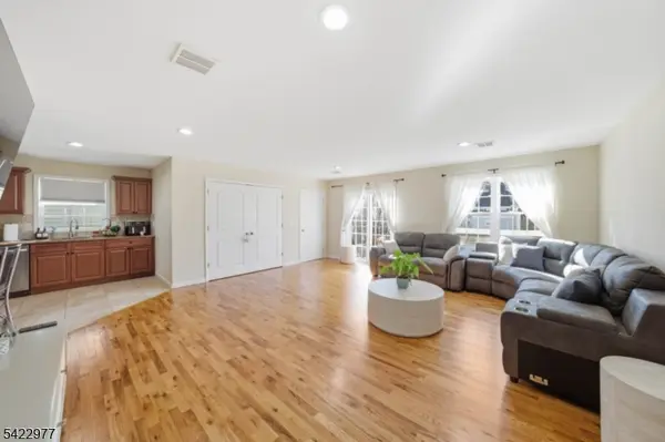 175 N 7Th St, Newark City, NJ 07107