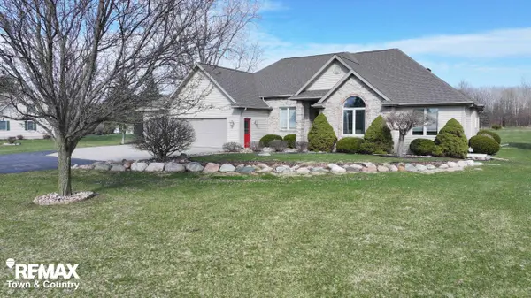 10368 N Jennings RD, Vienna Twp, MI 48420