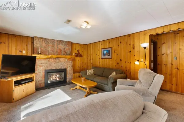 10420 El Paso AVE, Green Mountain Falls, CO 80819