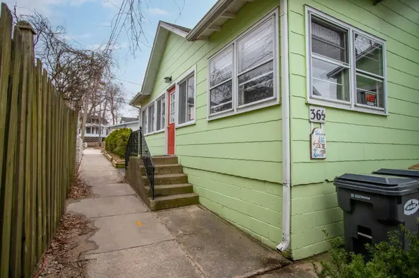 36.5 Lake Shore DR, South Haven City, MI 49090