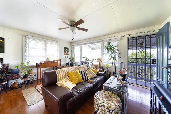 450 POHAKULANI ST, Hilo, HI 96720