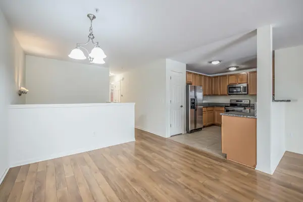 120 W Oakbrook DR, Ann Arbor, MI 48103