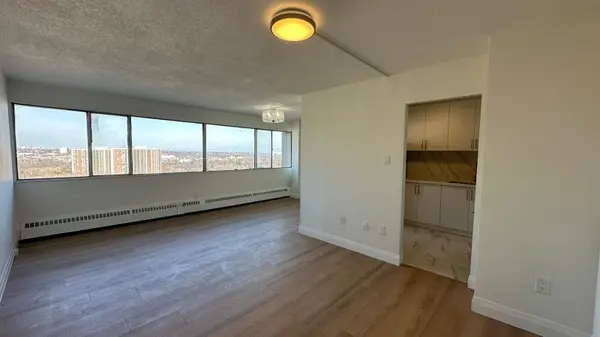 10 Sunny Glenway #2101, Toronto C11, ON M3C 2Z3