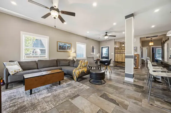 391 Verdun RD, Oshawa, ON L1H 5T7