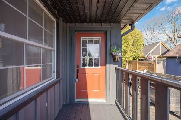 391 Verdun RD, Oshawa, ON L1H 5T7