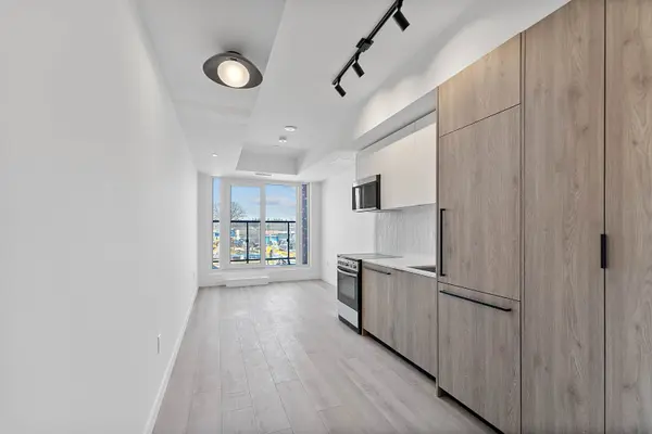 1635 Military TRL N #216, Toronto E10, ON M1C 0G3