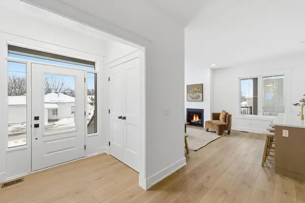 130 Fifth ST, Collingwood, ON L9Y 5V1