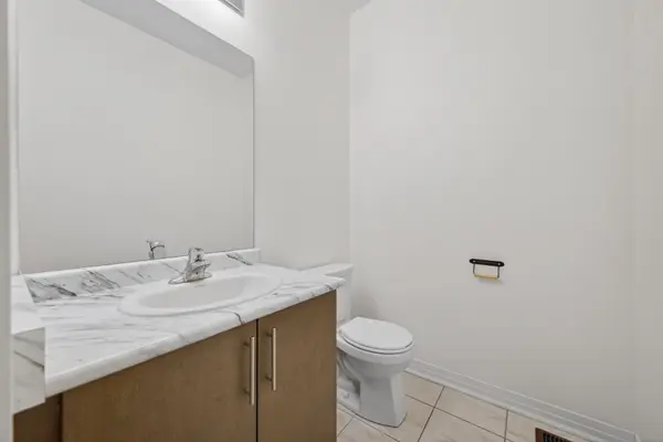 17 BEDFORD ESTATES CRES, Barrie, ON L4N 9K5