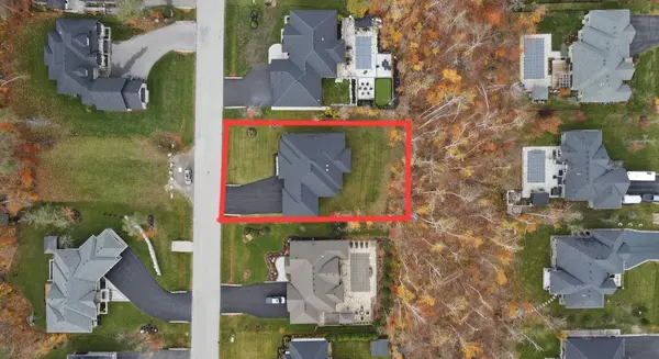 15 Byers ST, Springwater, ON L9X 2A3