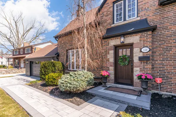 126 Elizabeth ST S, Brampton, ON L6Y 1R5