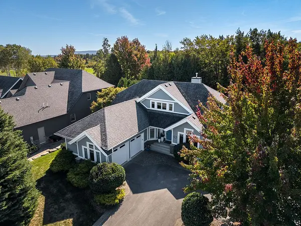 124 LANDRY LN, Blue Mountains, ON N0H 2P0