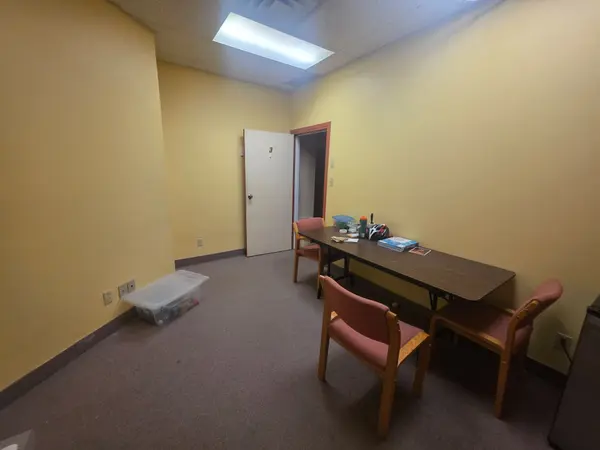 50 York ST #Room 3, Dysart Et Al, ON K0M 1S0