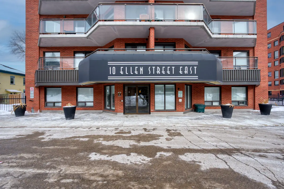 10 Ellen ST E #901, Kitchener, ON N2H 6R8