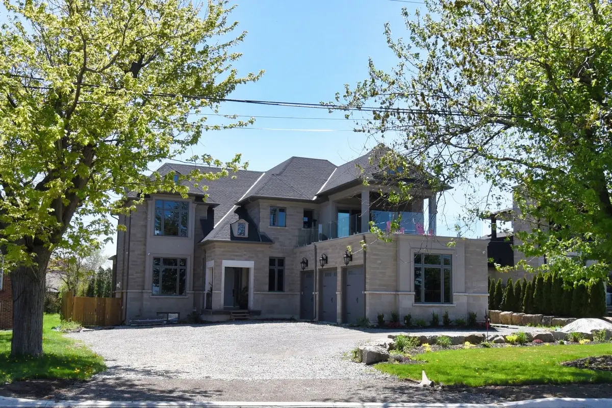 68 Mountain Brow BLVD, Hamilton, ON L8T 1A4