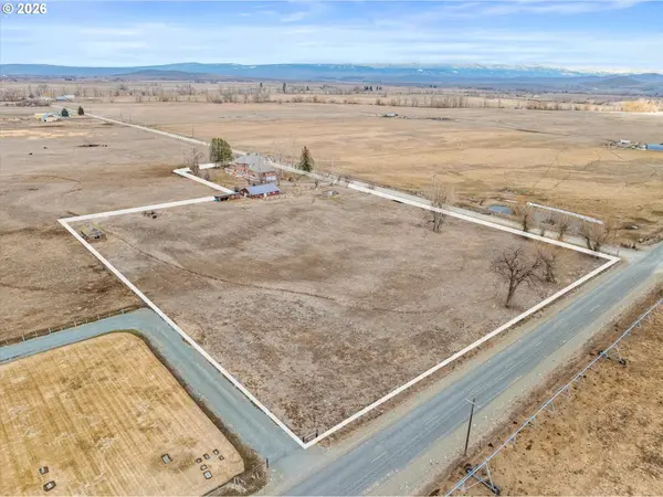 46064 SCHOOLHOUSE RD, Haines, OR 97833