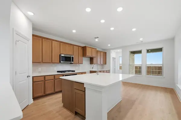 2466 Jackson Burn Drive, Royse City, TX 75189